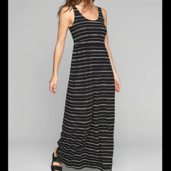 EUC Athleta Long Sleeveless Tank Maxi Dress - Black and White Stripe - Size M - Picture 1 of 7